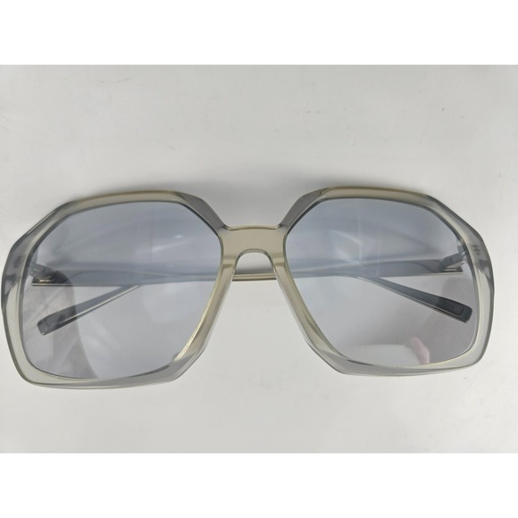 MCM‎ MCM700SA Oversized Geometric Sunglasses Gray w/ Case Set main image 6